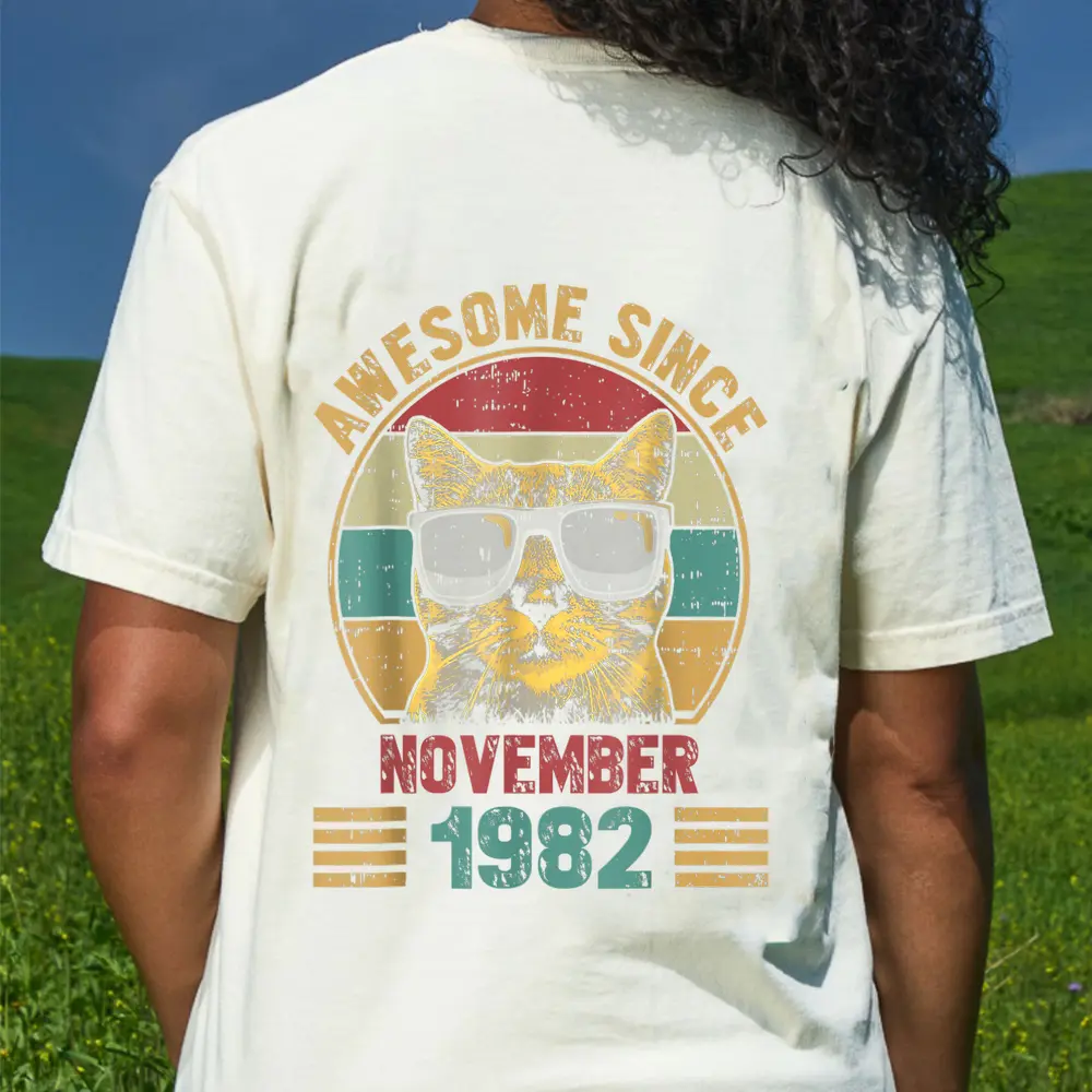 Awesome Since November 1982 40 Years Old Gifts Cat Lovers T-Shirt - Cream
