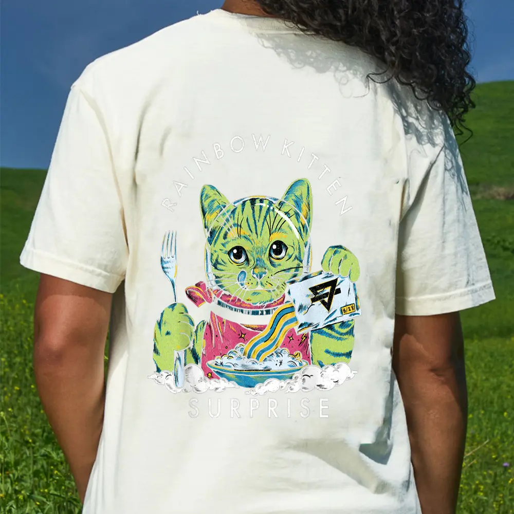 Cats Rainbow Kitten Surprise Cute Eat Retro Animals Vintage T-Shirt - Cream